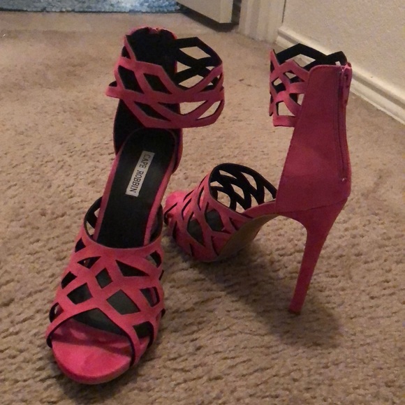 Bundle of 3 pairs of pumps. - Picture 3 of 4